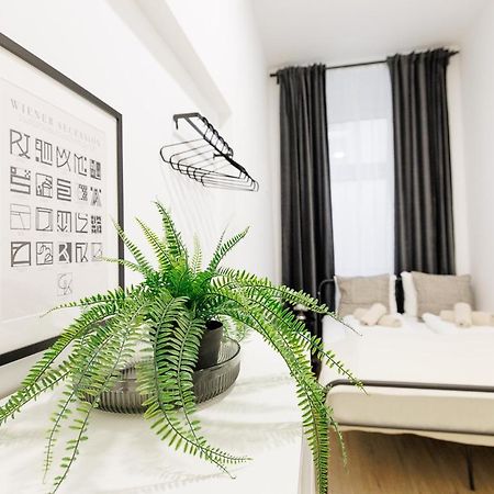 Central City Style Rooms By Home2 Vienna Exterior photo