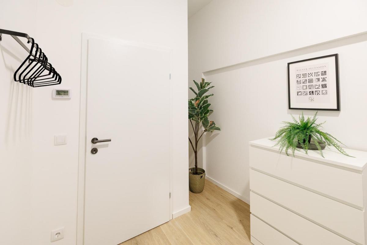 Central City Style Rooms By Home2 Vienna Exterior photo
