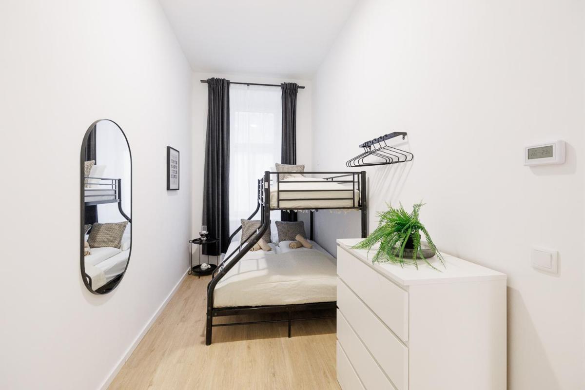 Central City Style Rooms By Home2 Vienna Exterior photo