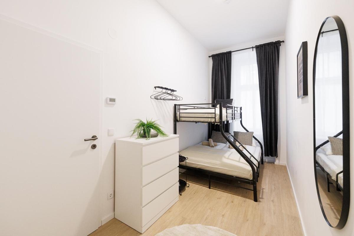Central City Style Rooms By Home2 Vienna Exterior photo